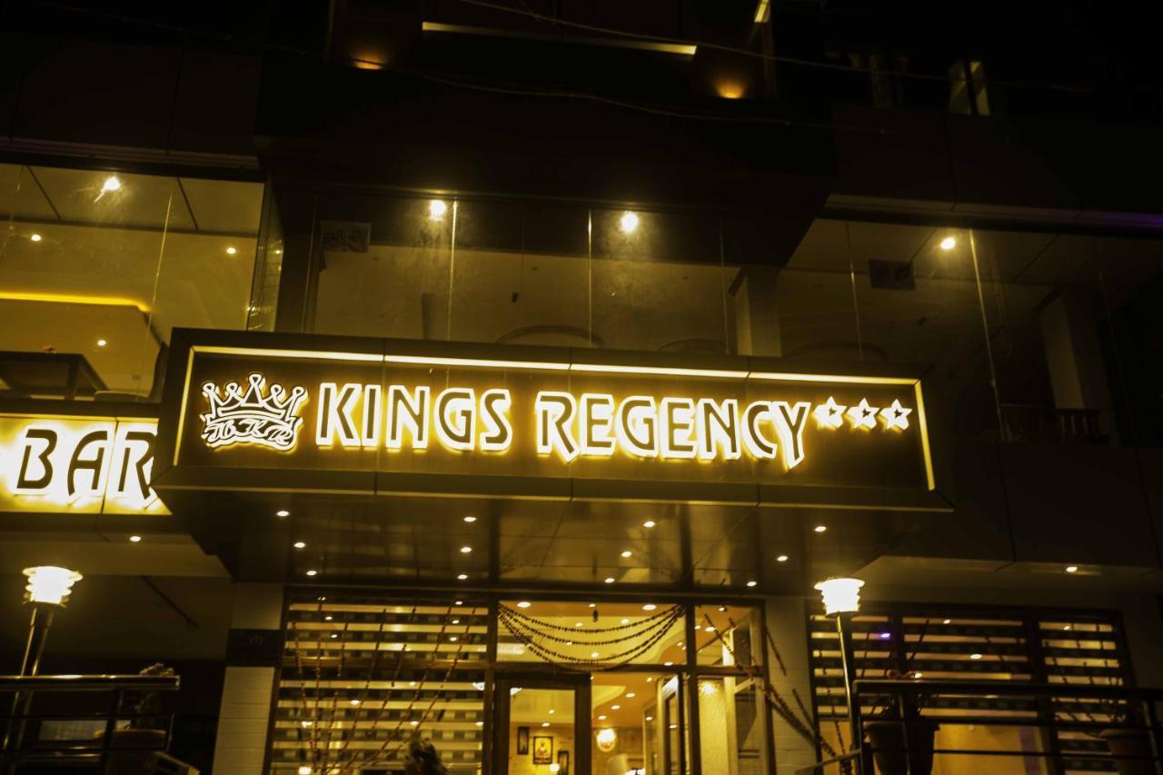 Hotel Kings Regency Drang Екстериор снимка
