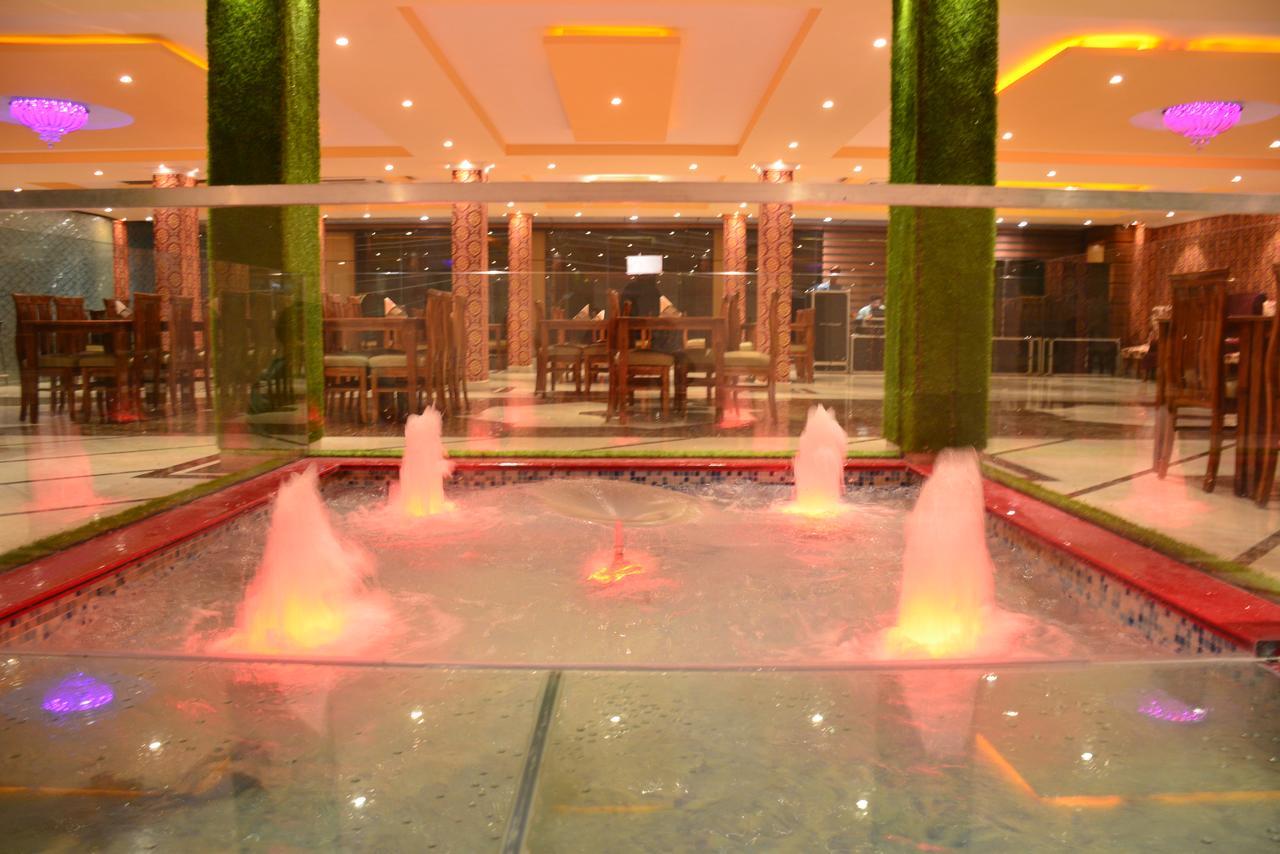 Hotel Kings Regency Drang Екстериор снимка