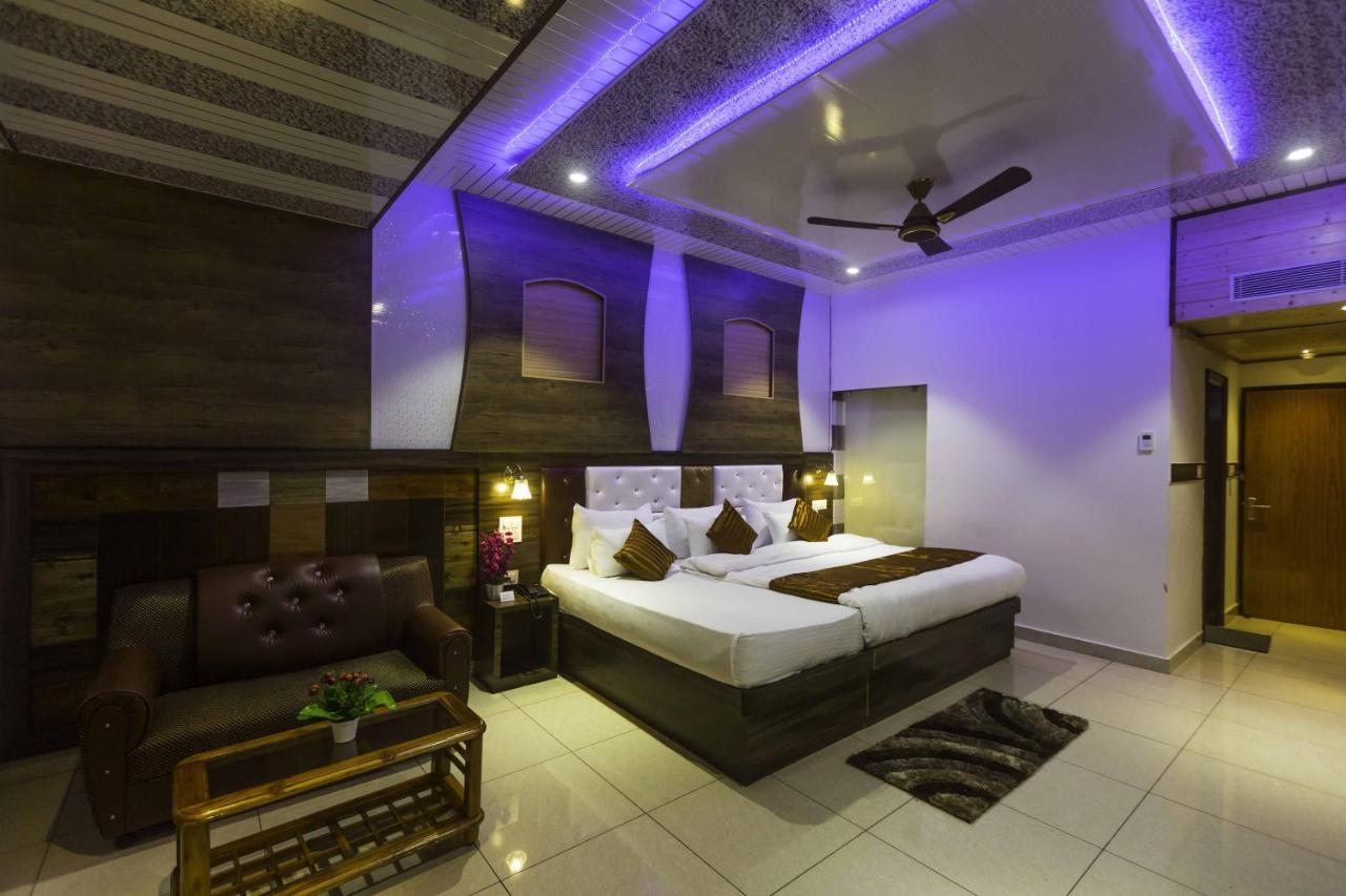 Hotel Kings Regency Drang Екстериор снимка