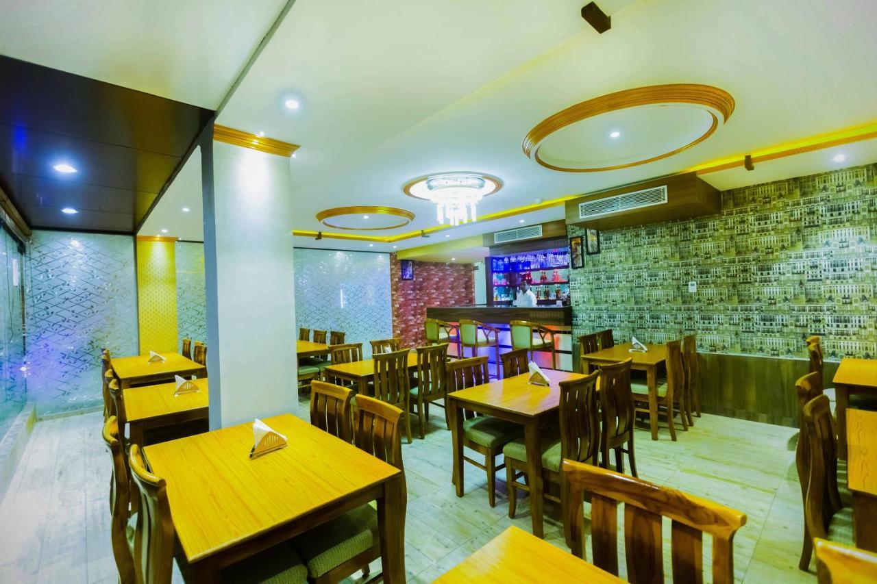 Hotel Kings Regency Drang Екстериор снимка